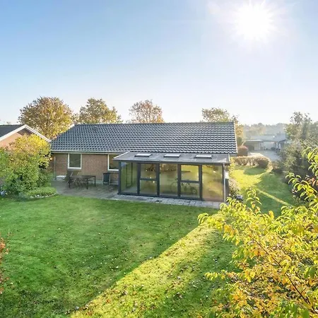 Two Bed House Near @billund Center Apartment *
